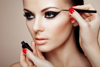 Как сделать макияж глаз без ошибок