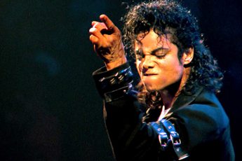 Этот красивейший клип Майкла Джексона собрал 132 миллиона просмотров! Невероятный хит от короля поп-музыки