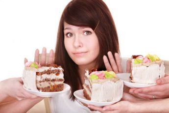 Зависимость от сладкого: как с этим бороться и почему это происходит?
