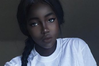 Черная Богиня: африканка с феноменальной внешностью покорила интернет